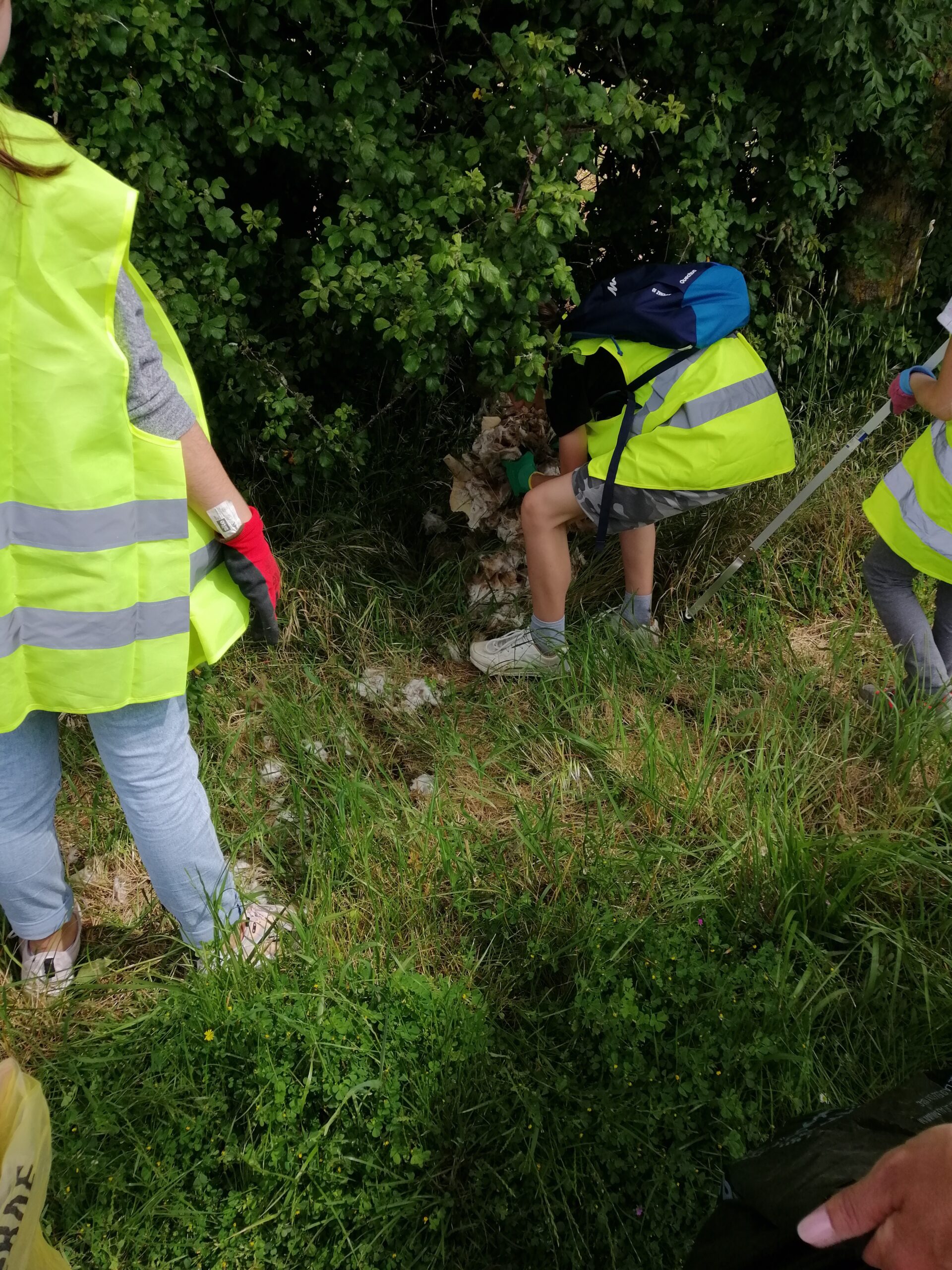 Ramassage de déchets lors du Nettoyage de la commune