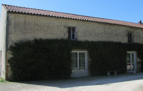 Salle des fêtes du Dragon, vue extérieur